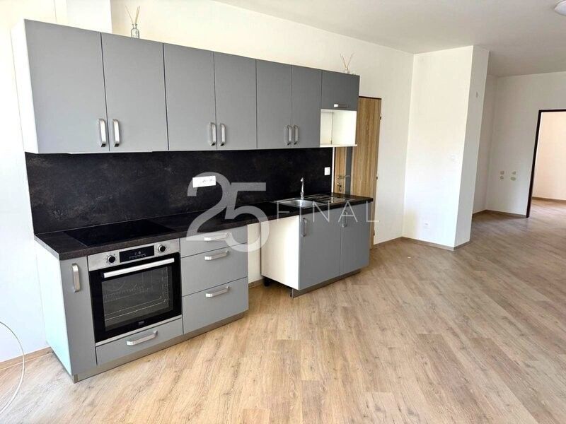 Byty, Červený Kostelec, 549 41