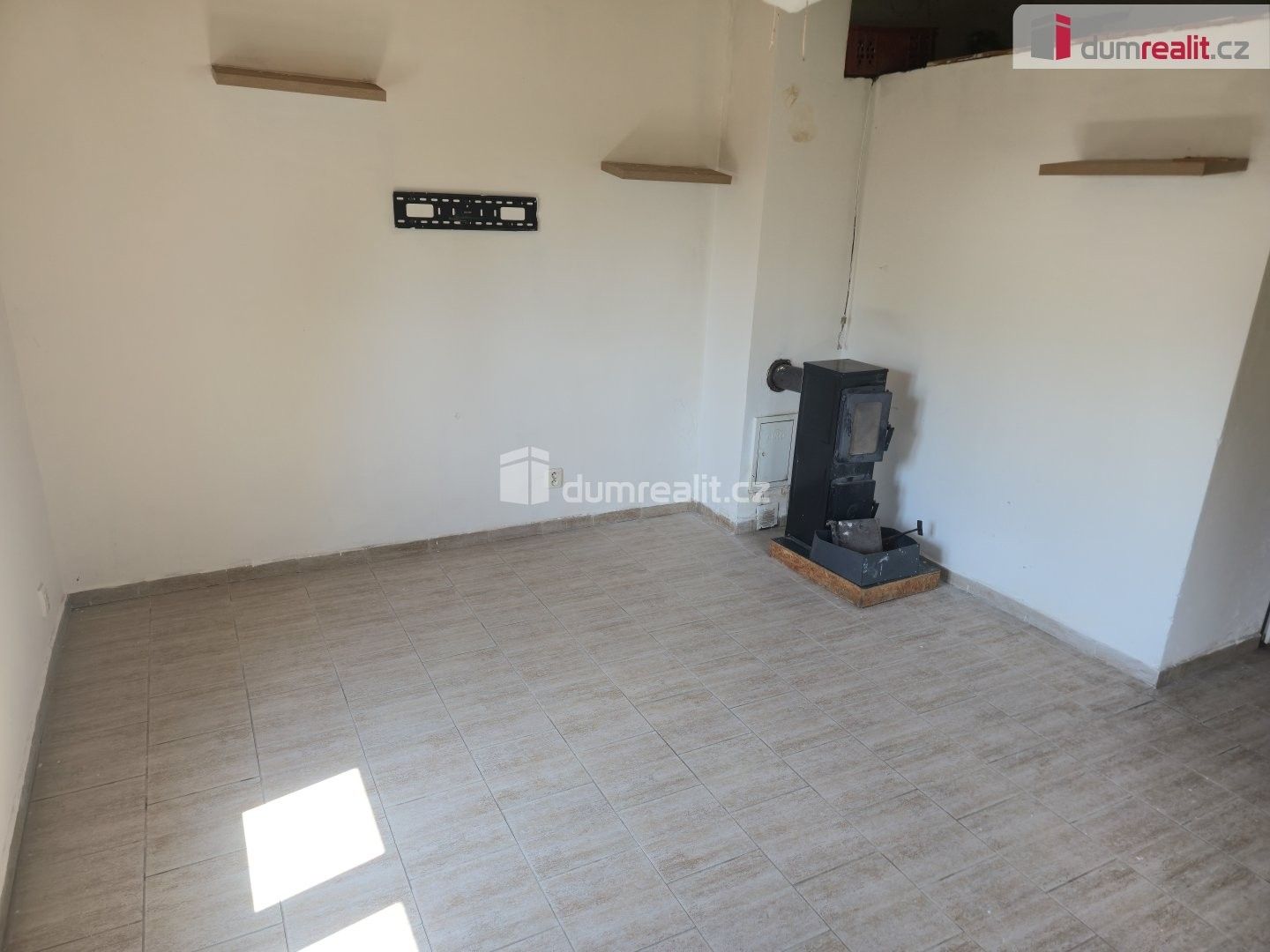 Prodej rodinný dům - Vinařice, 140 m² - 5
