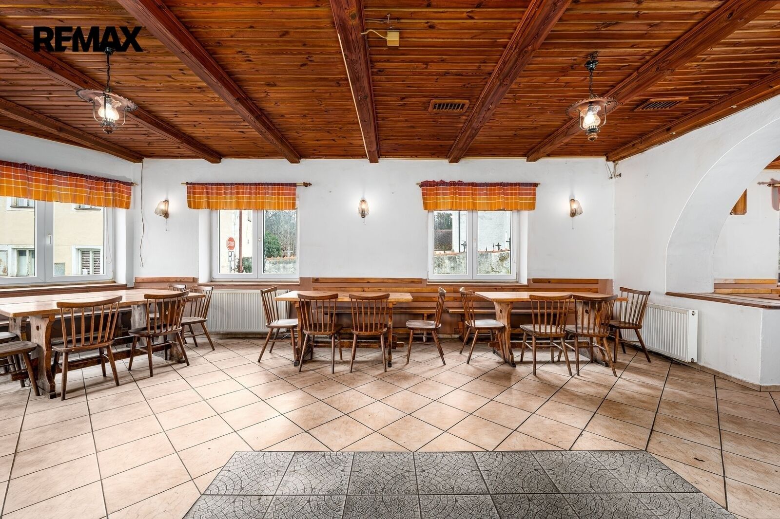 Restaurace · 170 m² · Farní 50, Boršov nad Vltavou - 3