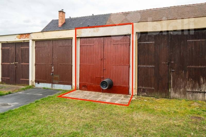 Garáže, Kučlín, Hrobčice, 15 m²