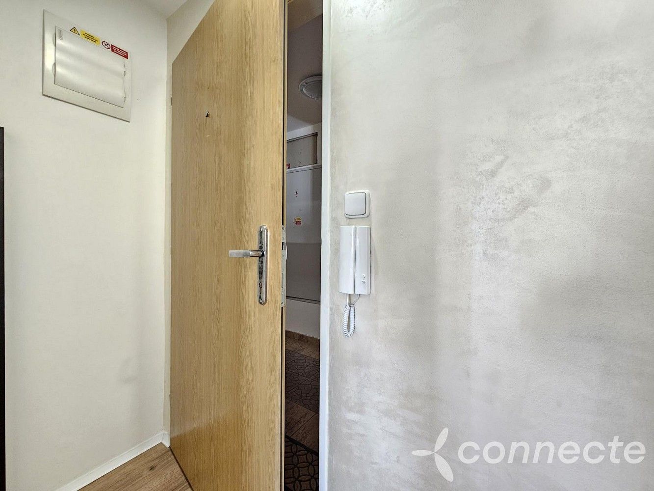 Byt 2+kk · 35 m² · Praha - Smíchov, okres Praha 5, Hlavní město Praha - 4