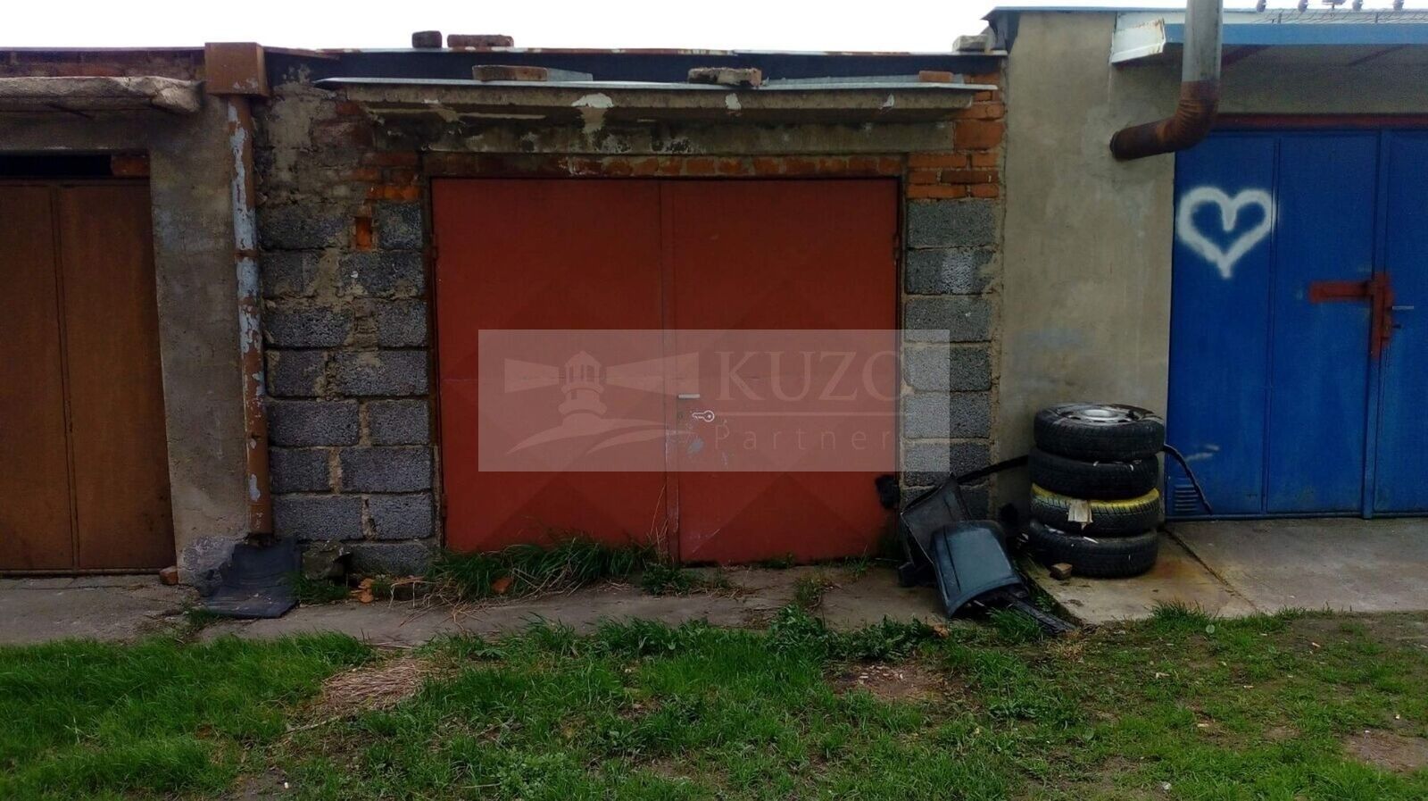 Garáže, Dolní Bousov, 25 m² - 1