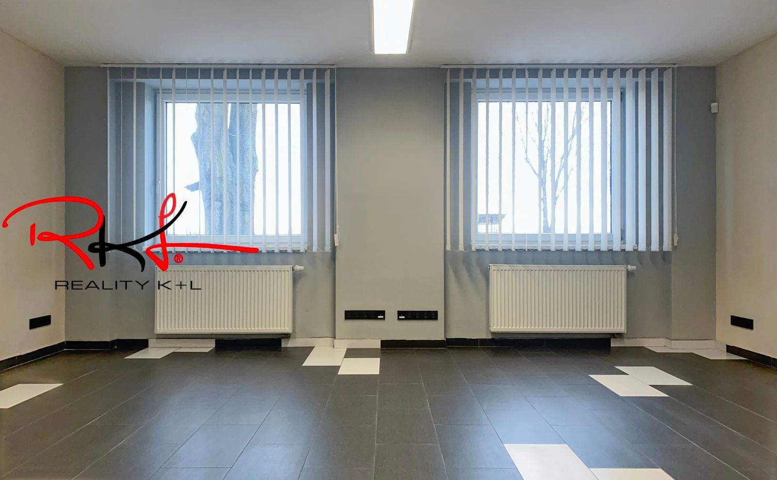 Pronájem kancelář - Martiněves, 32 m²