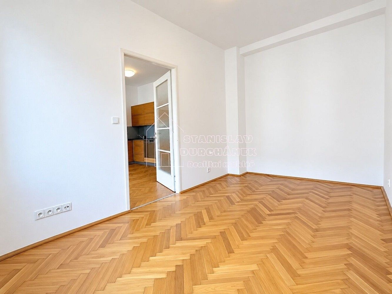 Byt 2+kk · 44 m² · Praha - Holešovice, okres Praha 7, Hlavní město Praha - 3