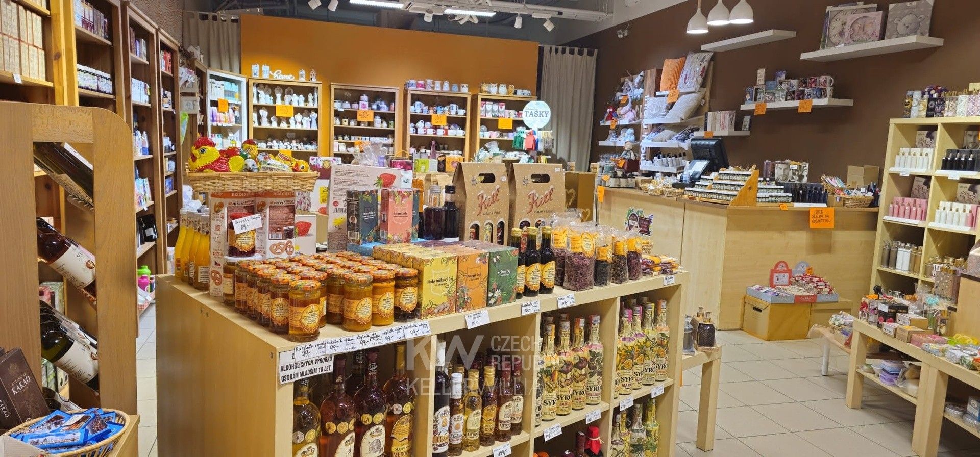 Pronájem obchodní prostory - Dukelská třída, Hradec Králové, 87 m²