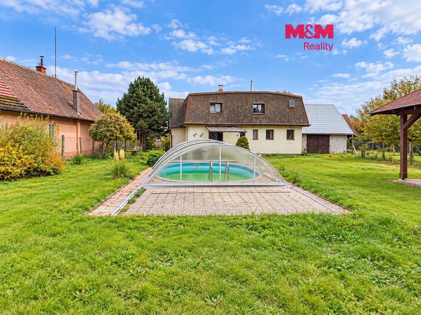 Prodej rodinný dům - Hlína, Horka, 194 m² - 1