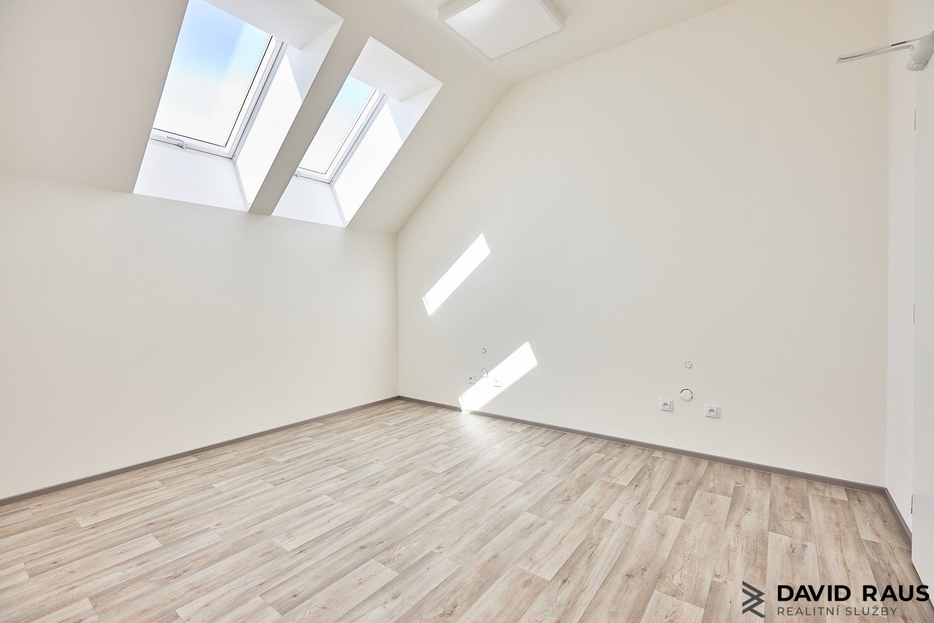 Kanceláře, Stará pošta, Rajhrad, 14 m²