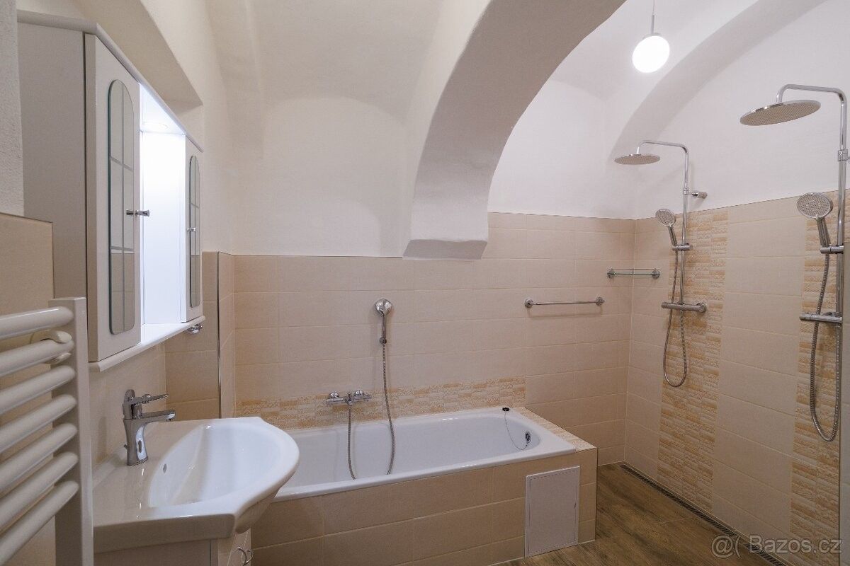 Pronájem byt - Nové Město na Moravě, 592 31