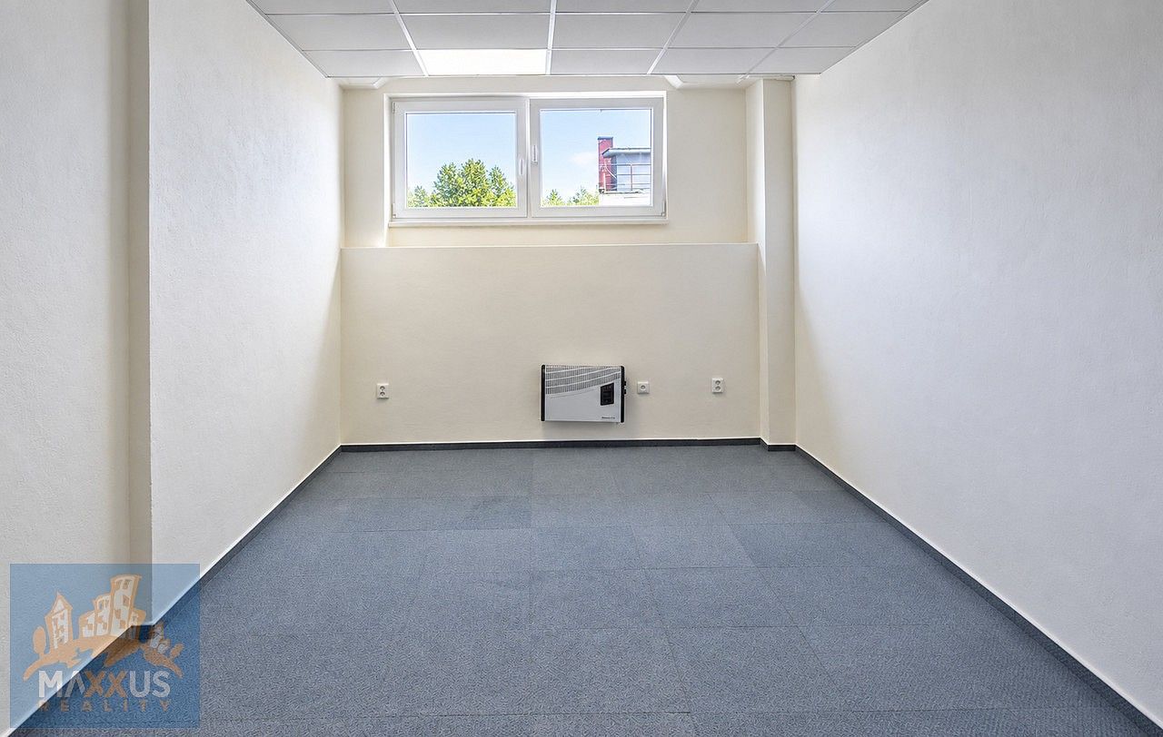 Pronájem kancelář - Praha - Horní Počernice, okres Praha 20, Hlavní město Praha, 22 m² - 1