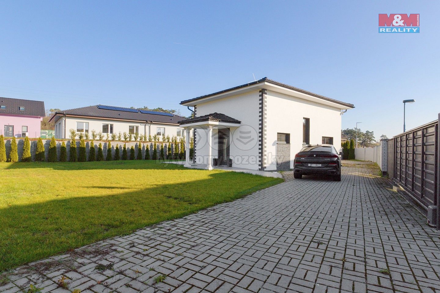Prodej rodinný dům - Kralupy nad Vltavou - Zeměchy, okres Mělník, Středočeský kraj, 234 m² - 2