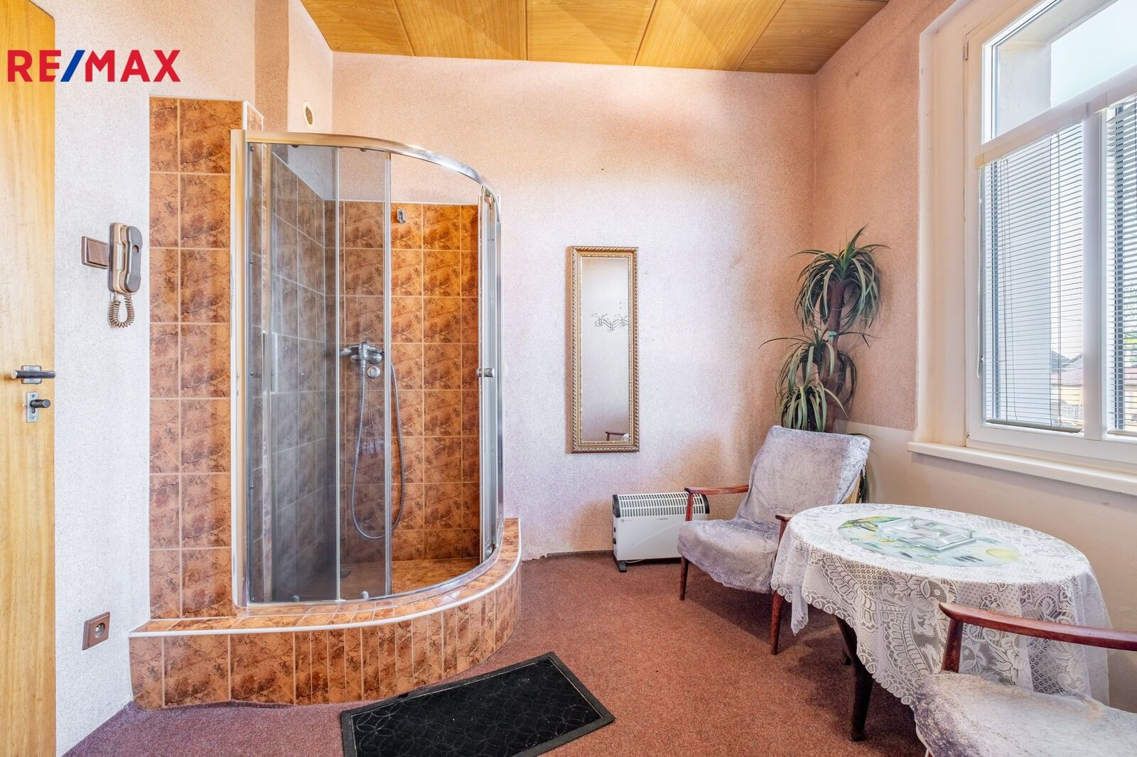 Prodej ubytovací zařízení - Střední, Dubí, 236 m²