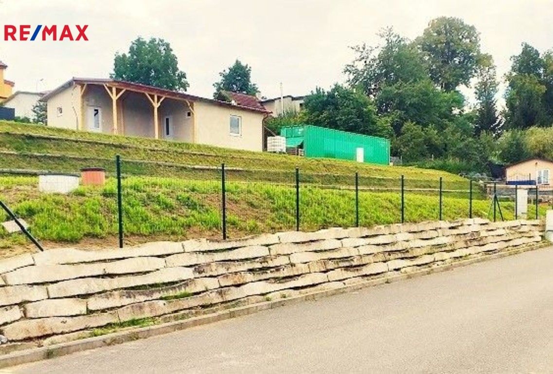Zahrady, Dražice, 250 m²