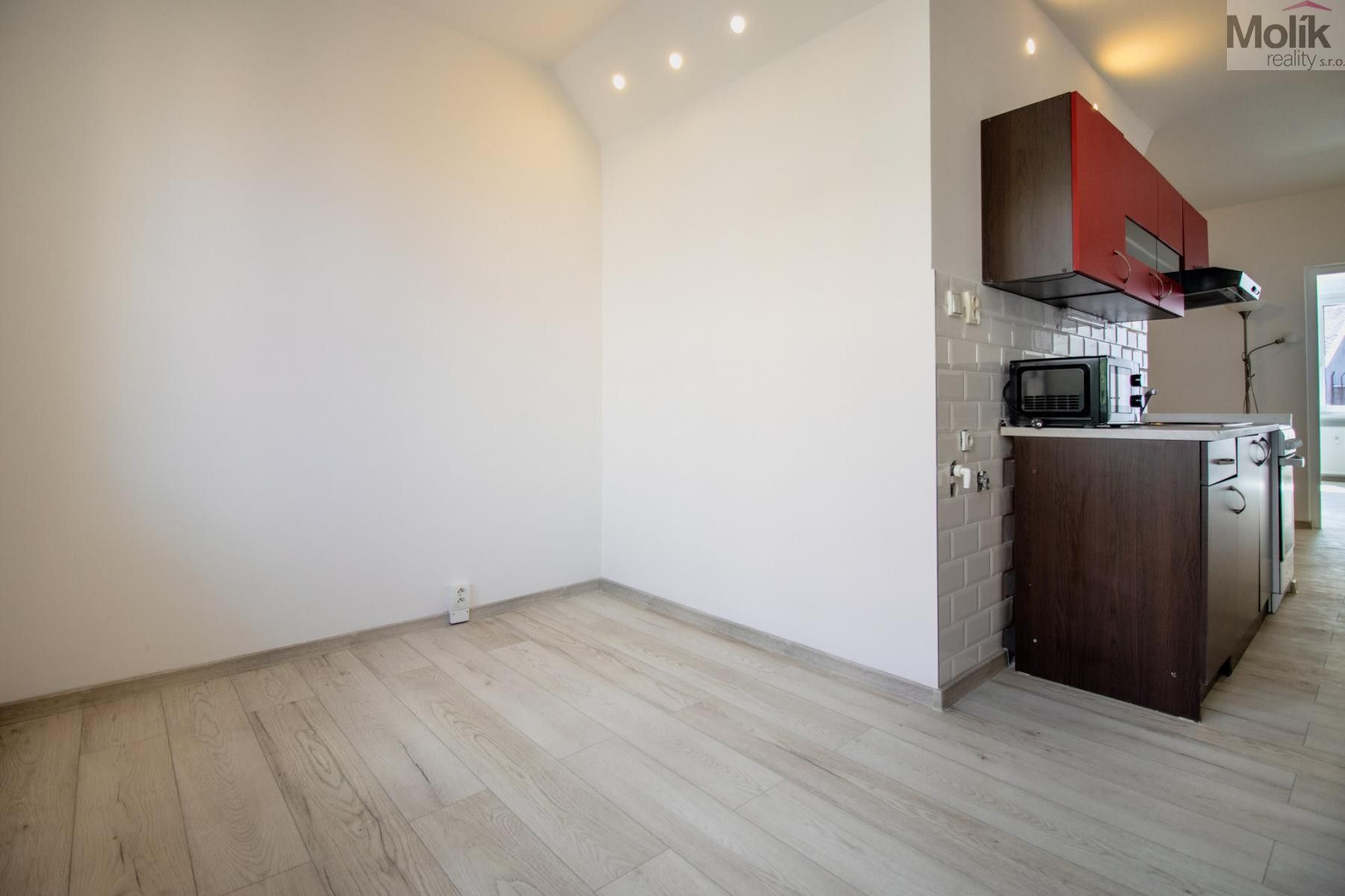 Pronájem byt 2+1 - Arbesova, Chomutov, 62 m² - 5