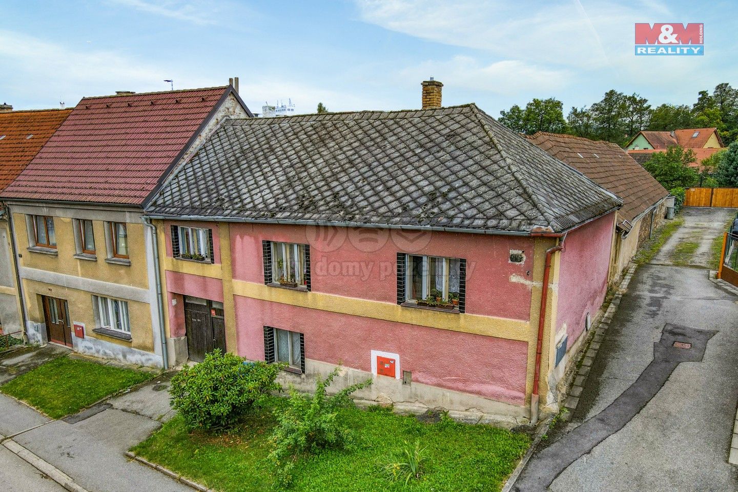 Rodinné domy, Městská, Strunkovice nad Blanicí, 426 m²