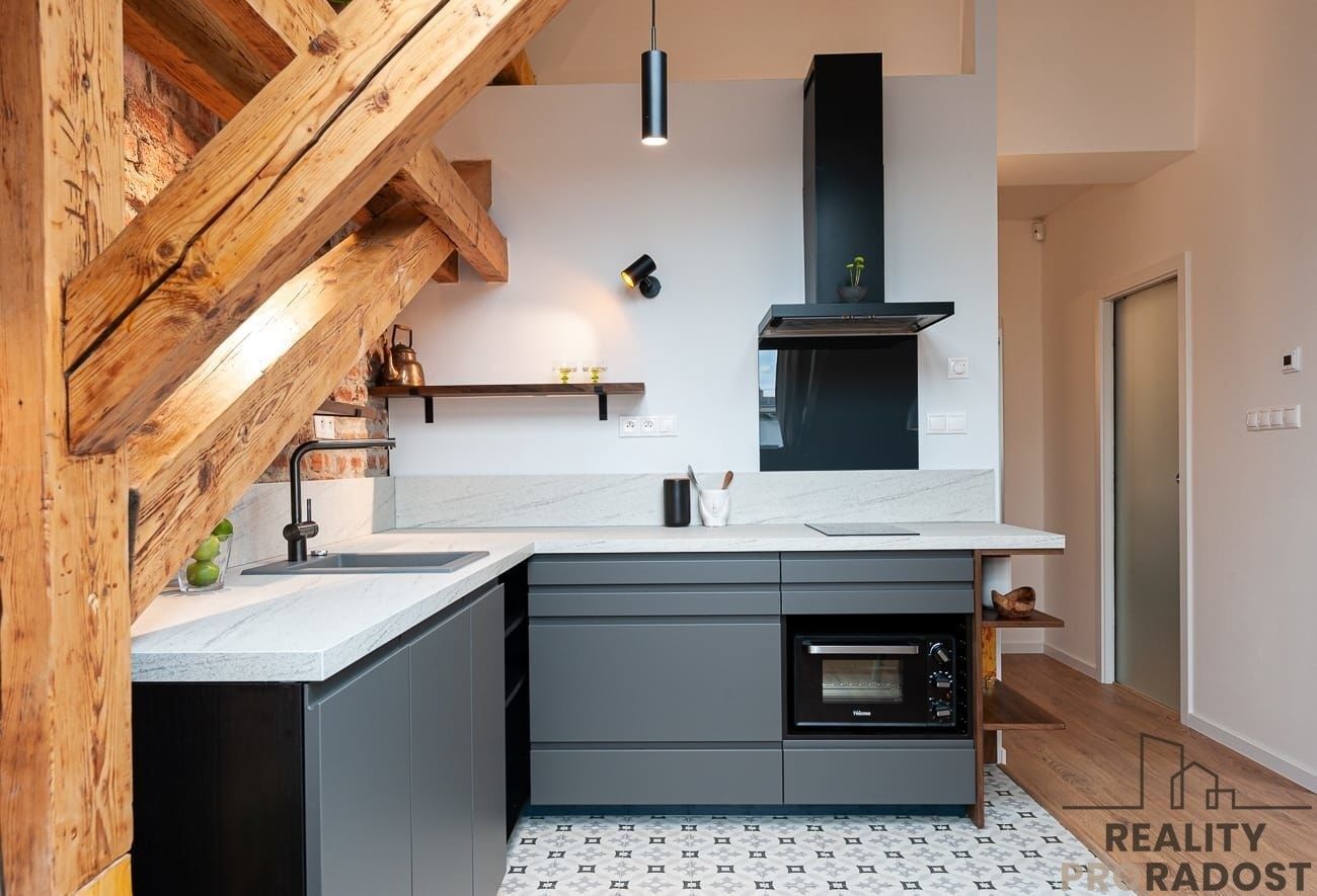 Byt 1+kk · 52 m² · Čs. armády 369, Praha Bubeneč - 4