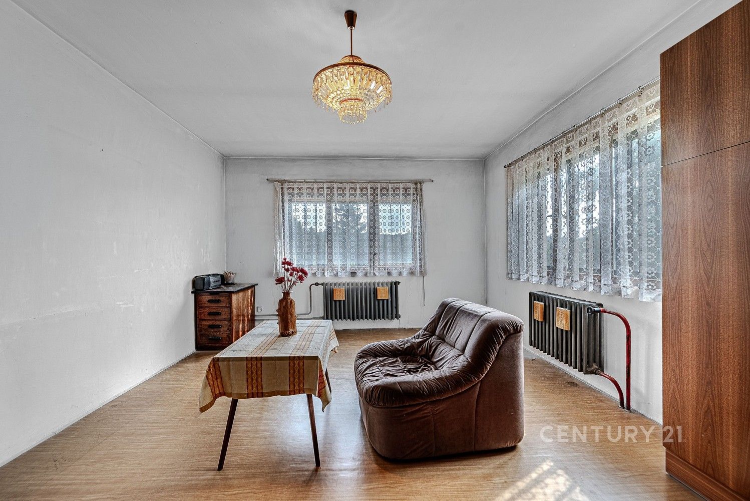 Rodinné domy, Týnec nad Sázavou - Podělusy, okres Benešov, Středočeský kraj, 290 m² - 2