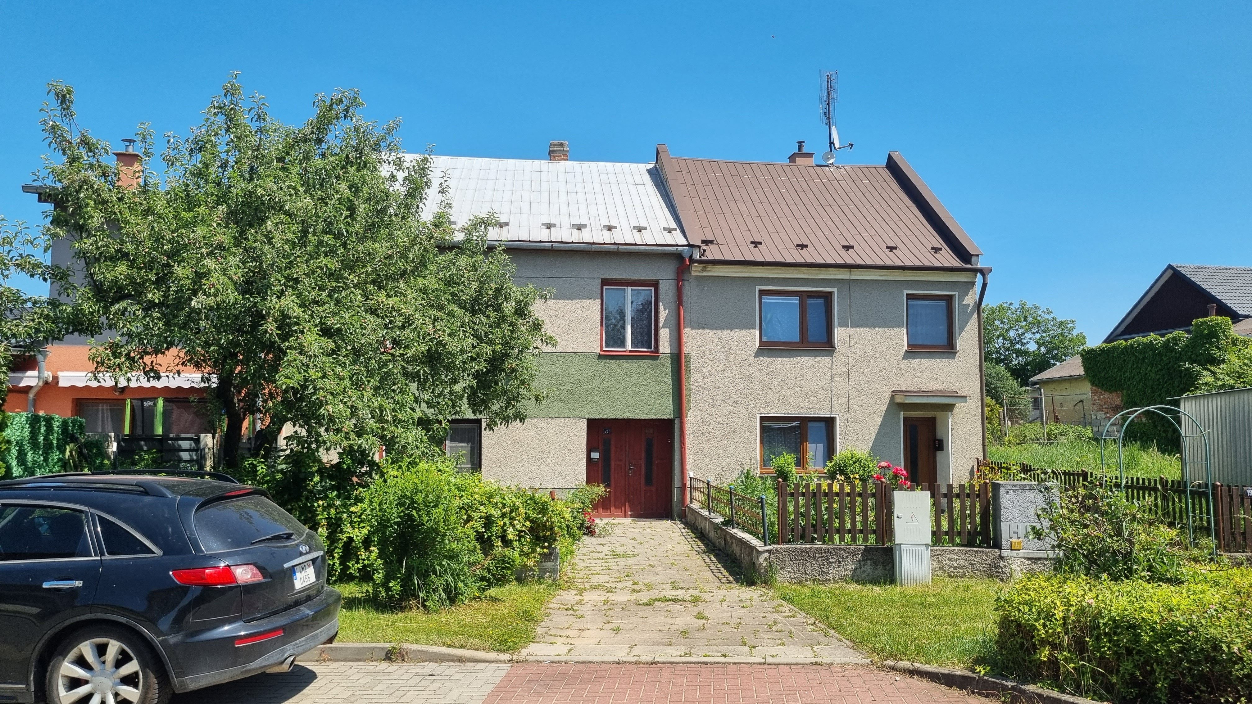 Rodinné domy, Hněvotín, 358 m²