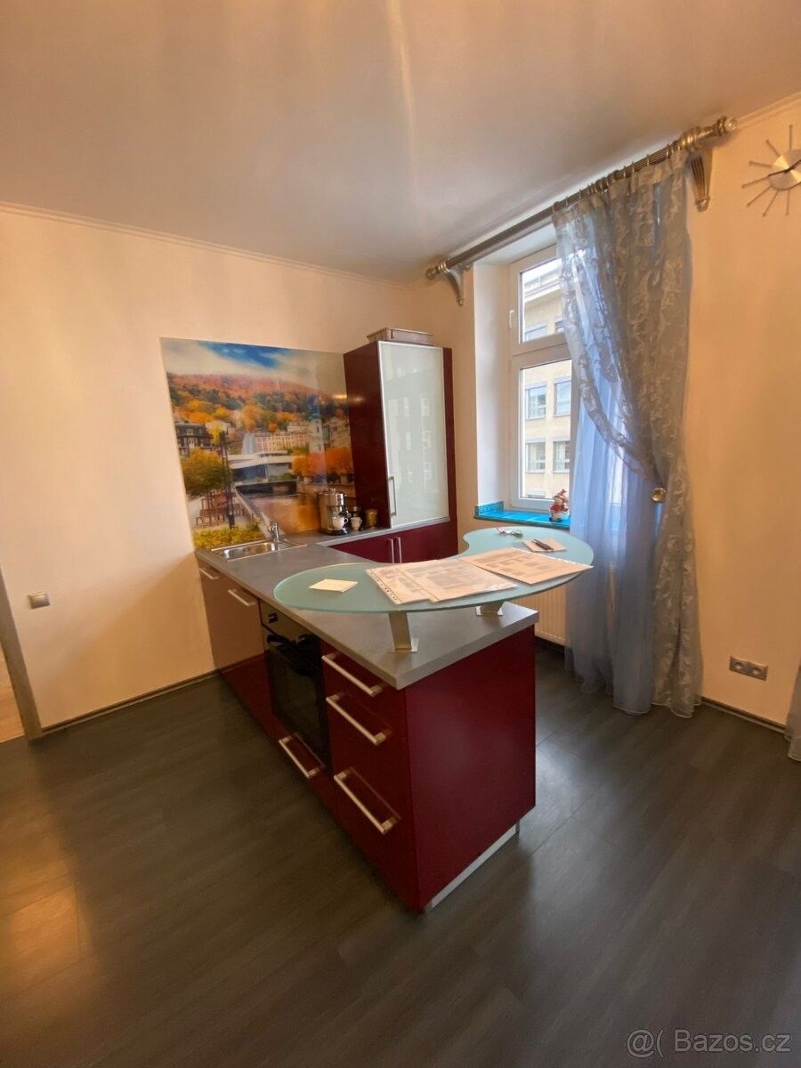 Byty, Karlovy Vary, 360 01