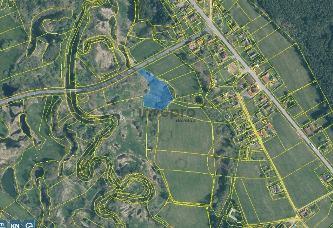 Louky, Halámky, 5 m²