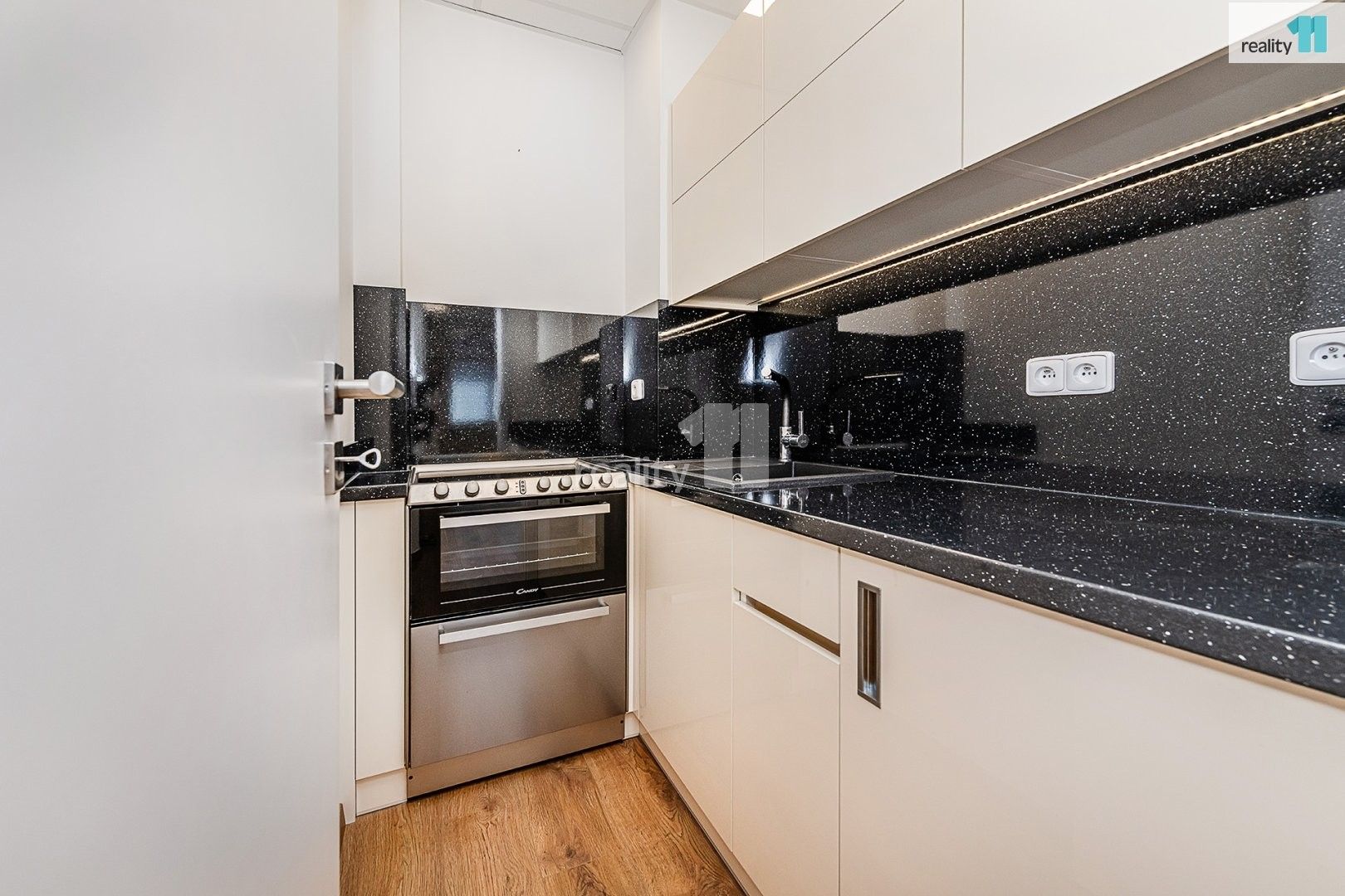 Obchodní prostory · 48 m² · Smolenská, Praha - 3