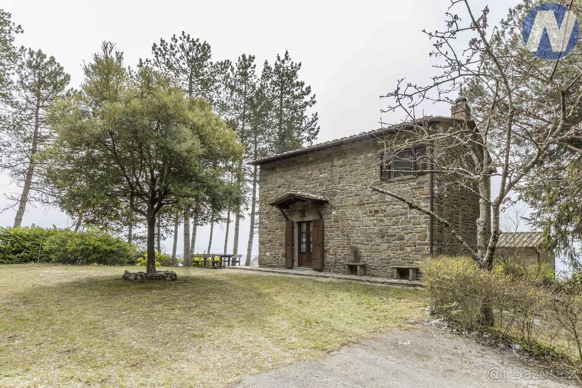 Rodinné domy, 987 66, Zahraničí