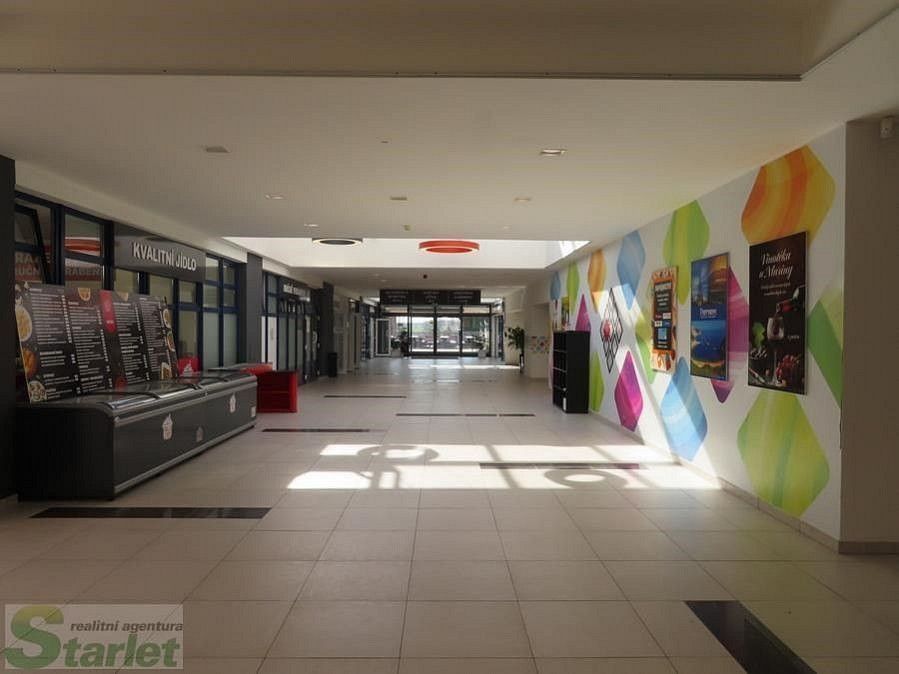 Obchodní prostory · 102 m² · Praha - Stodůlky, okres Praha 13, Hlavní město Praha - 3