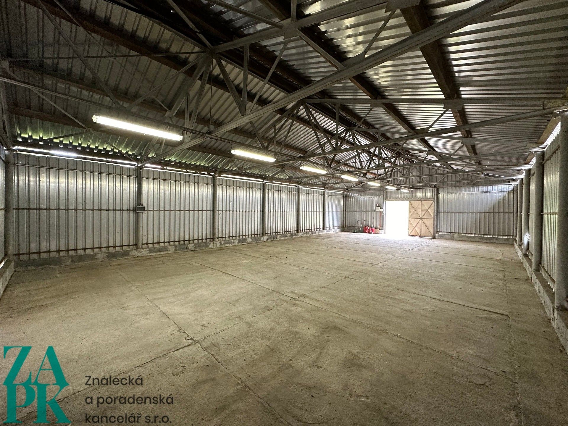 Sklady, Petra Bezruče, Luby, 187 m²