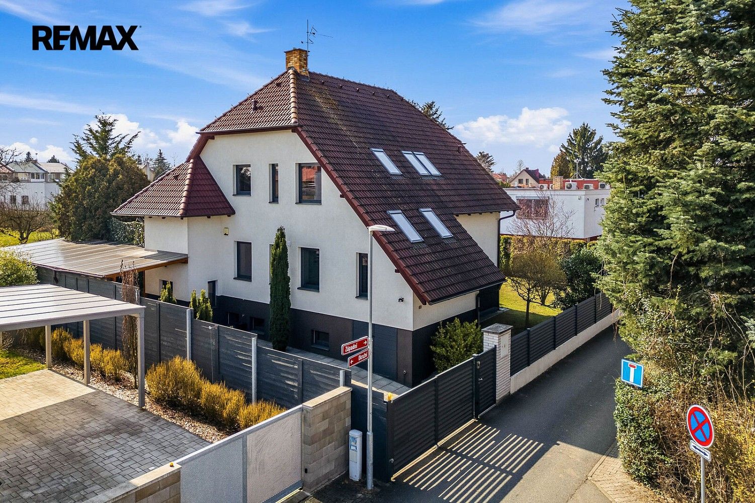 Prodej rodinný dům - Čestlice, okres Praha-východ, Středočeský kraj, 285 m² - 2