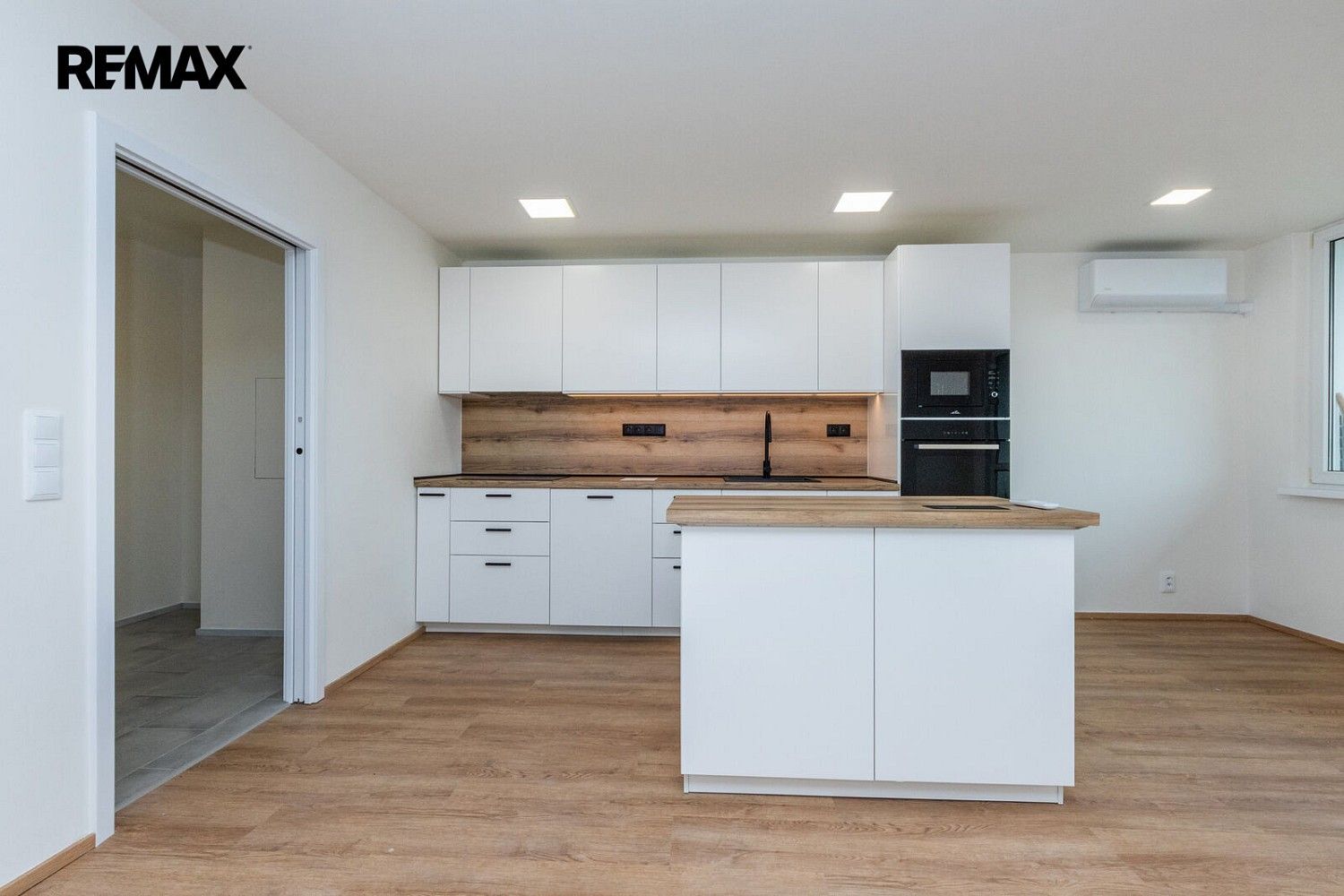 3+kk, Květinková, Praha 3 - Žižkov, 70 m² - 2