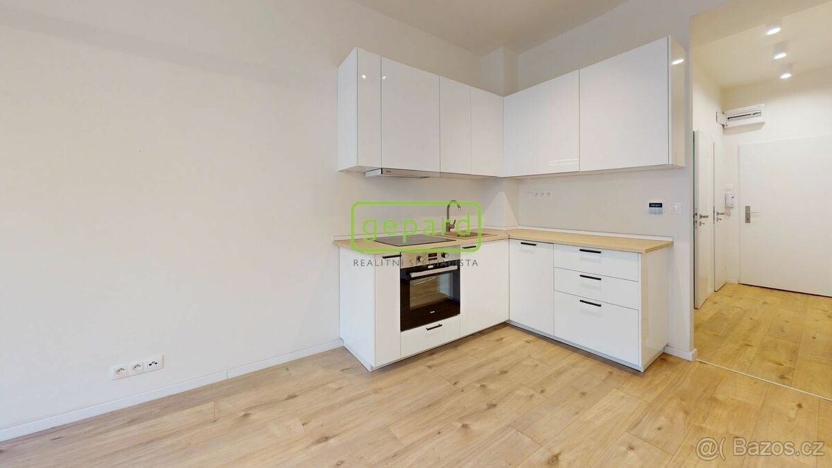 Prodej byt 1+kk - Praha, 130 00, 27 m²