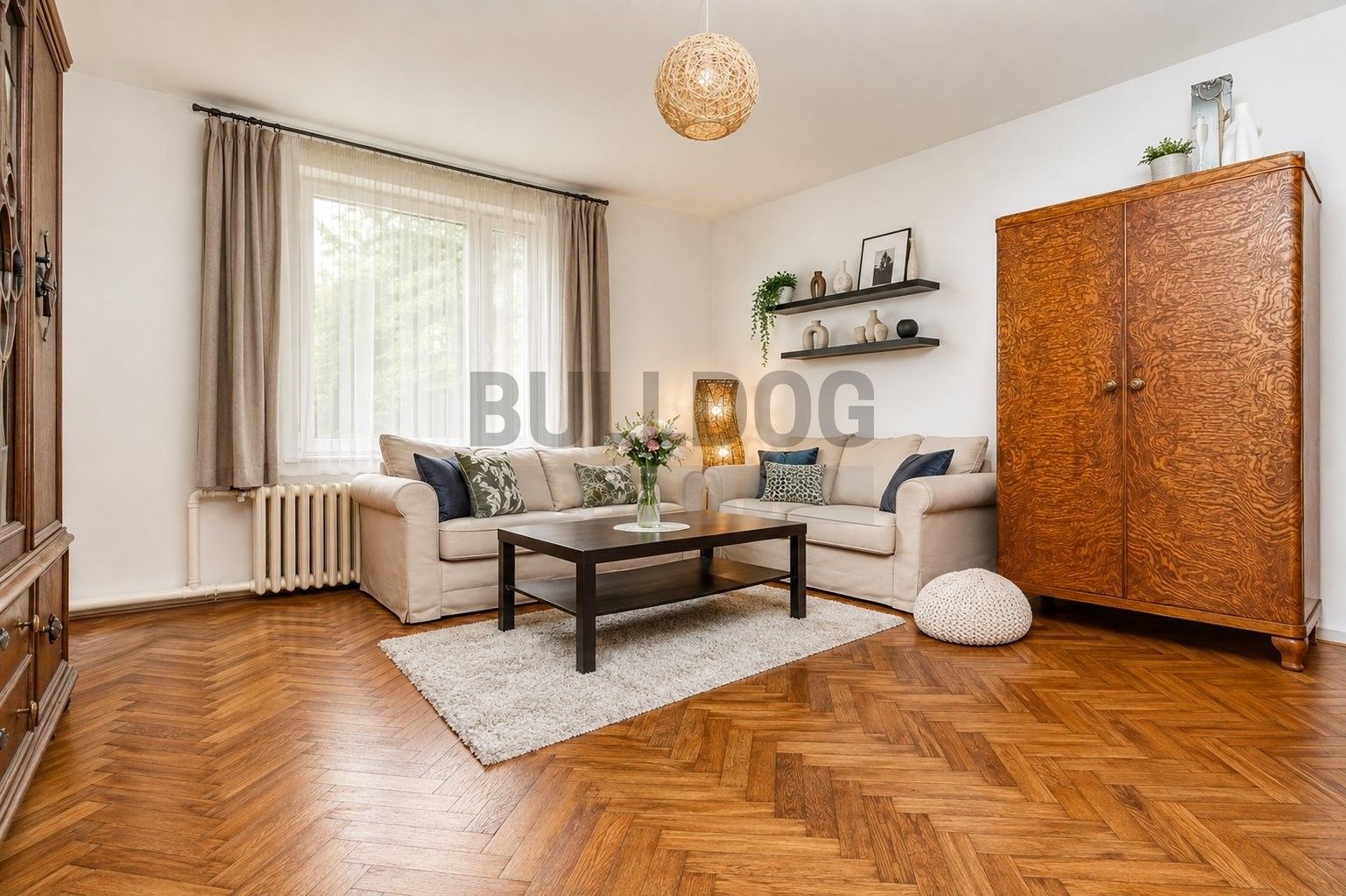 Činžovní dům · 243 m² · Polabská, Praha - 4