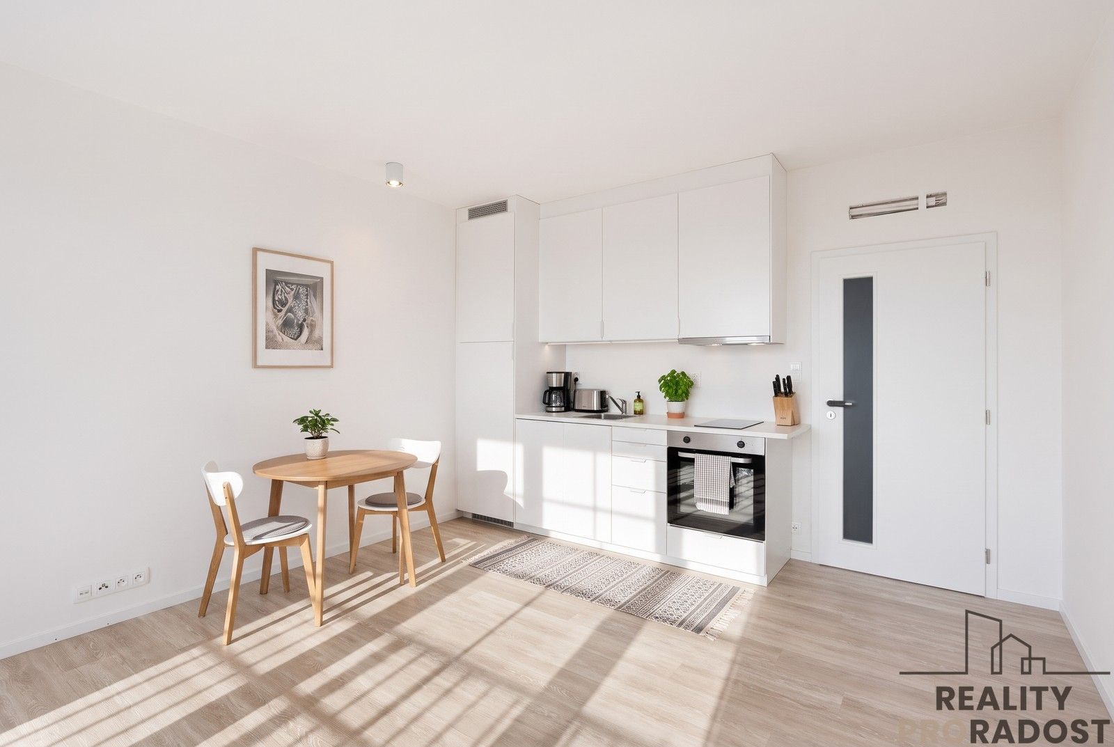 1+kk, Mladoboleslavská 1244, Praha Kbely, 30 m²