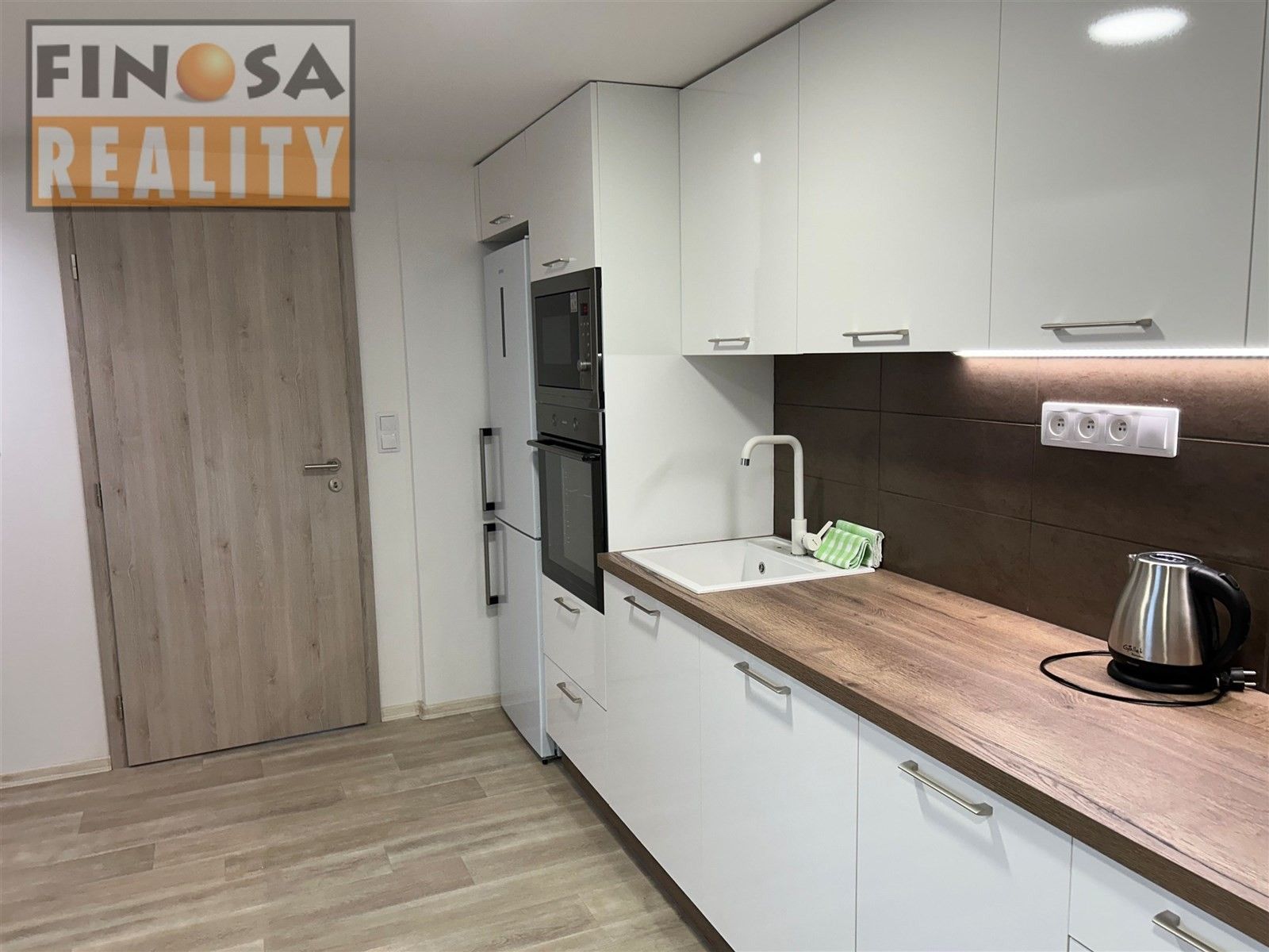 2+kk, Nerudovo náměstí, Žatec, 45 m²