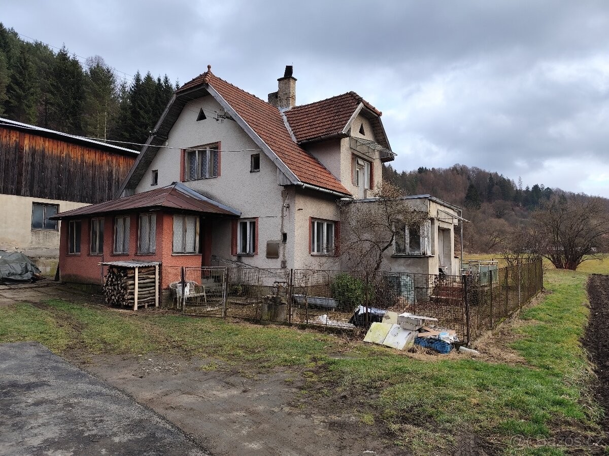 Chaty, Huslenky, 756 02 - 2