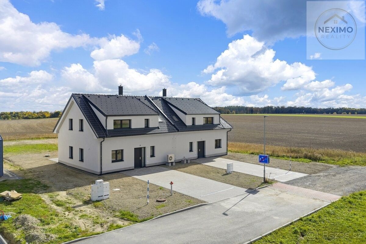 Rodinné domy, Studnice u Vyškova, 683 08