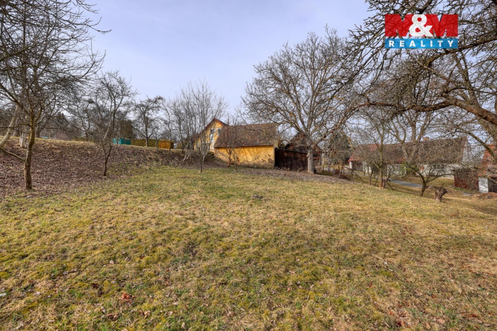 Prodej pozemek pro bydlení - Kadešice, Žihobce