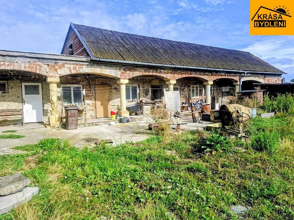 Zemědělské objekty, Loučany, okres Olomouc, 250 m² - 1