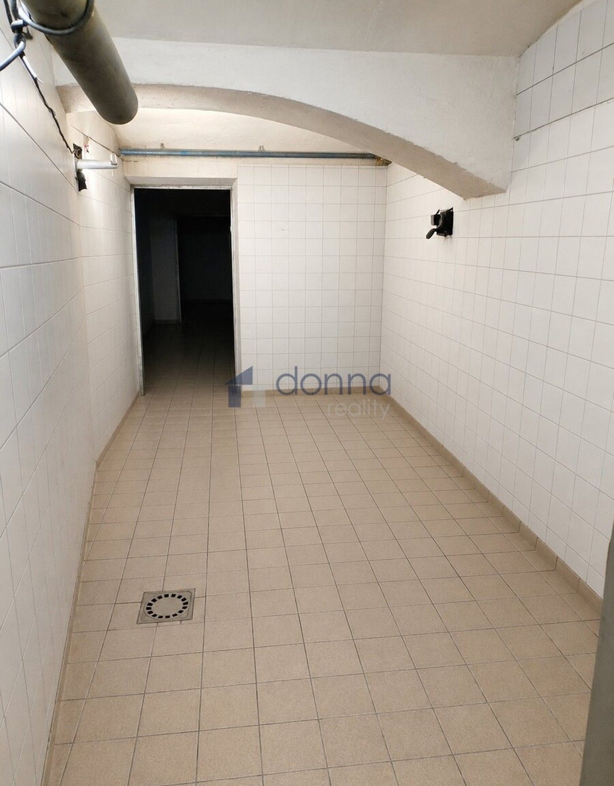 Pronájem sklad - náměstí Protifašistických bojovníků, Praha Uhříněves, 220 m² - 5