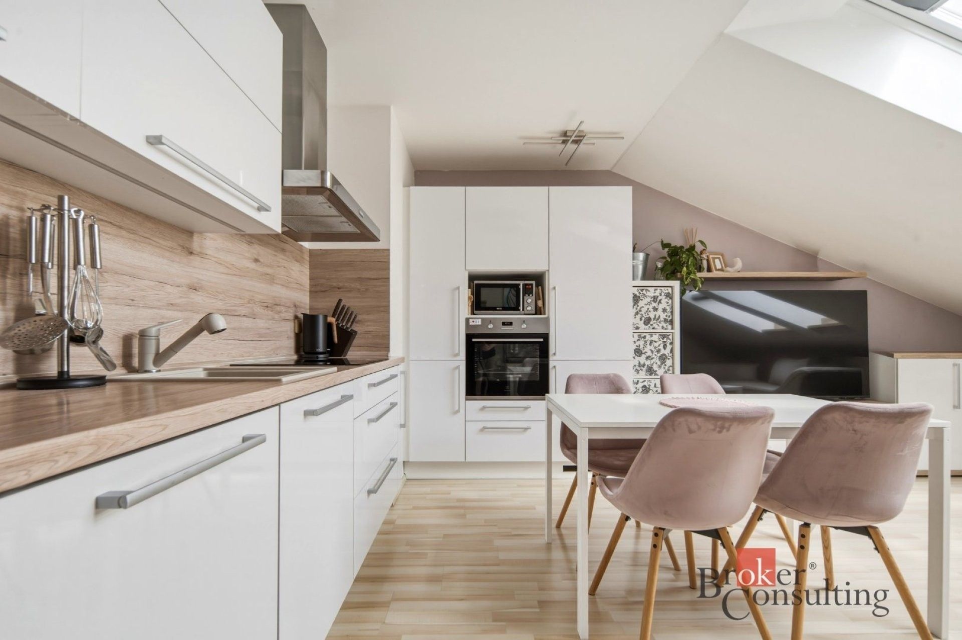 3+kk, Generála Selnera, Kladno, 69 m² - 1