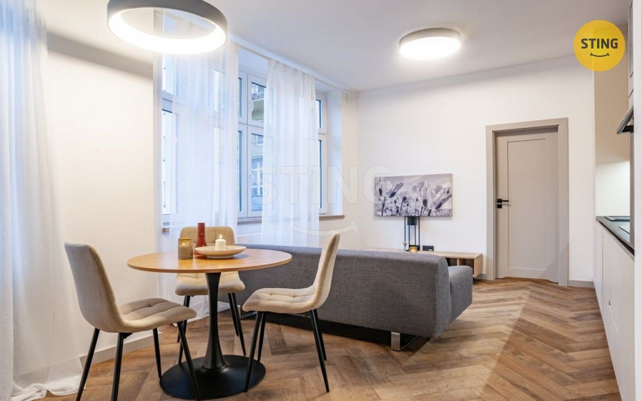 2+kk, Nádražní, Ostrava, 47 m²