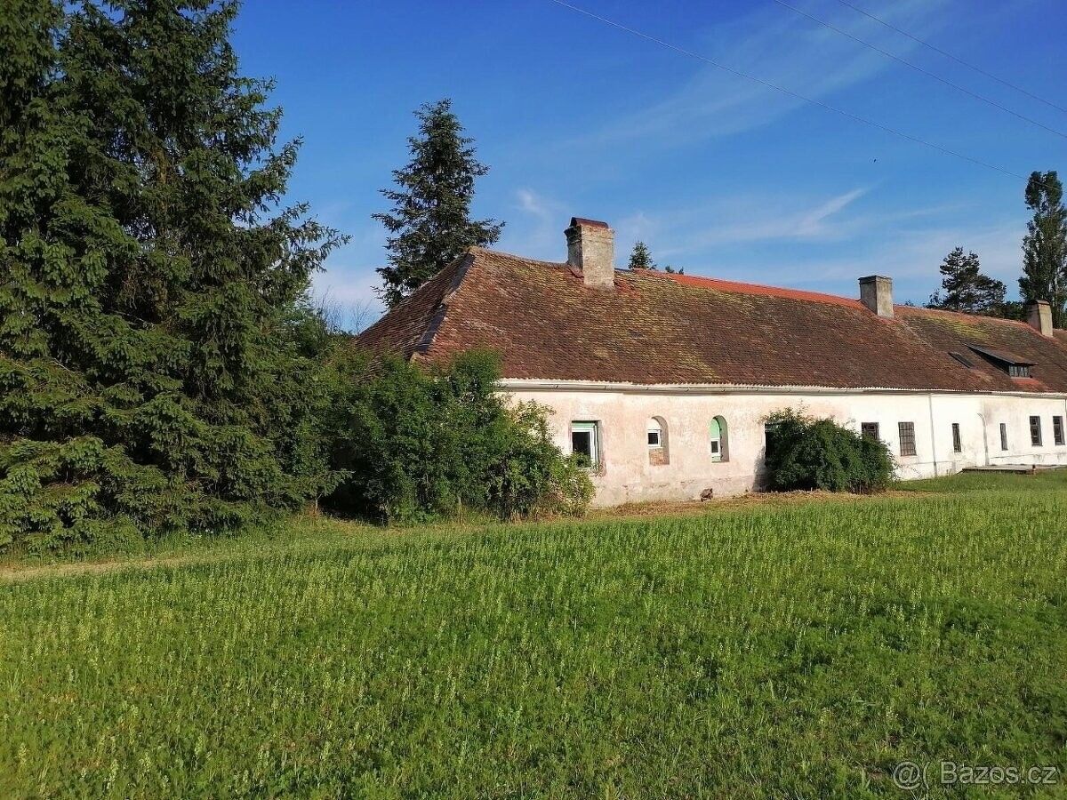 Chaty, Šumná, 671 02