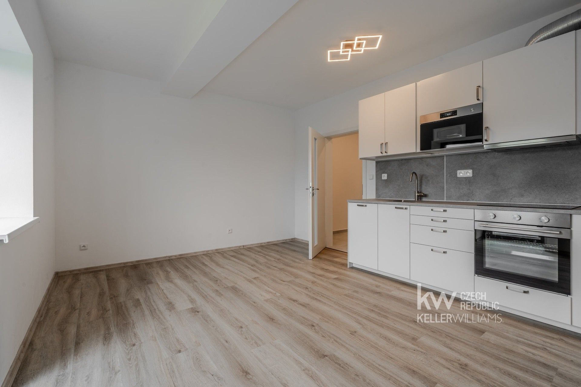 1+kk, Douchova 1697, Praha Uhříněves, 30 m² - 1