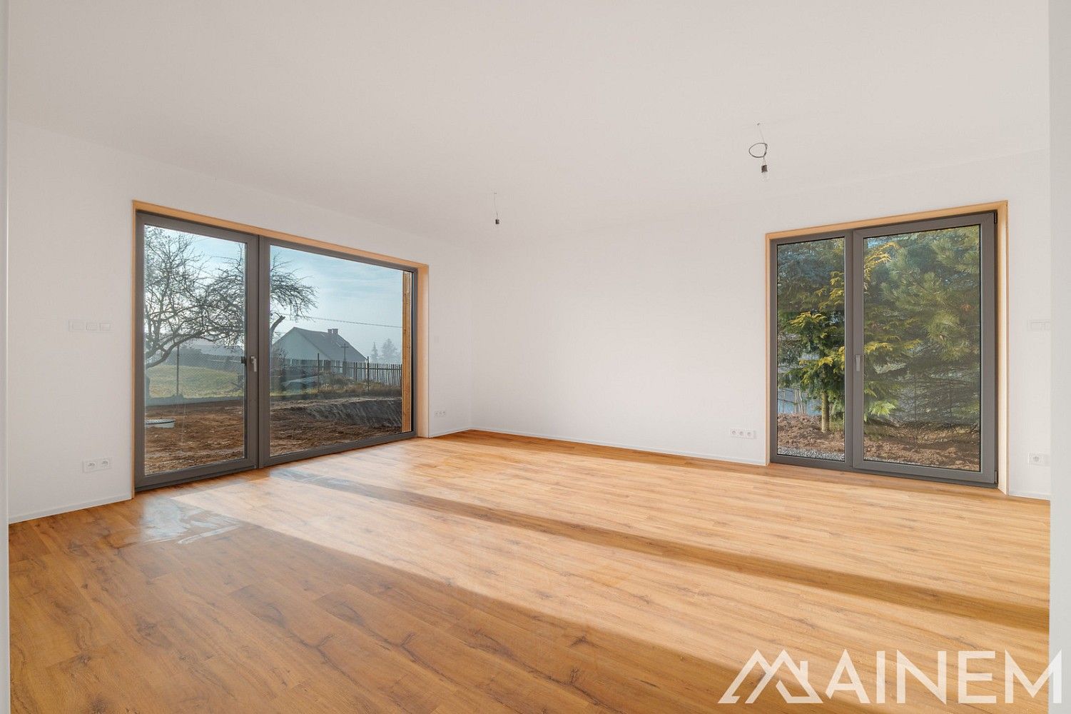 Rodinné domy, Uzeničky, okres Strakonice, 92 m² - 2