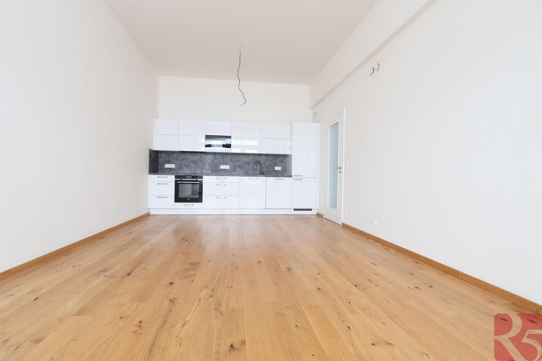 2+kk, Praha 12, Praha, 56 m²