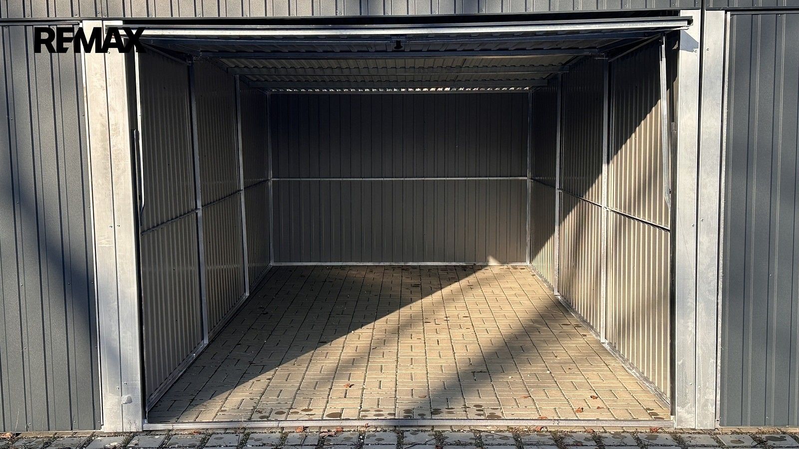 Ostatní, Milovice, okres Nymburk, Středočeský kraj, 18 m² - 1