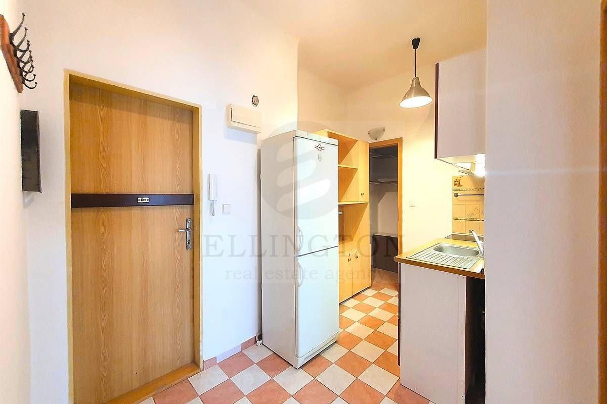 2+1, Čestmírova, Praha, 54 m²