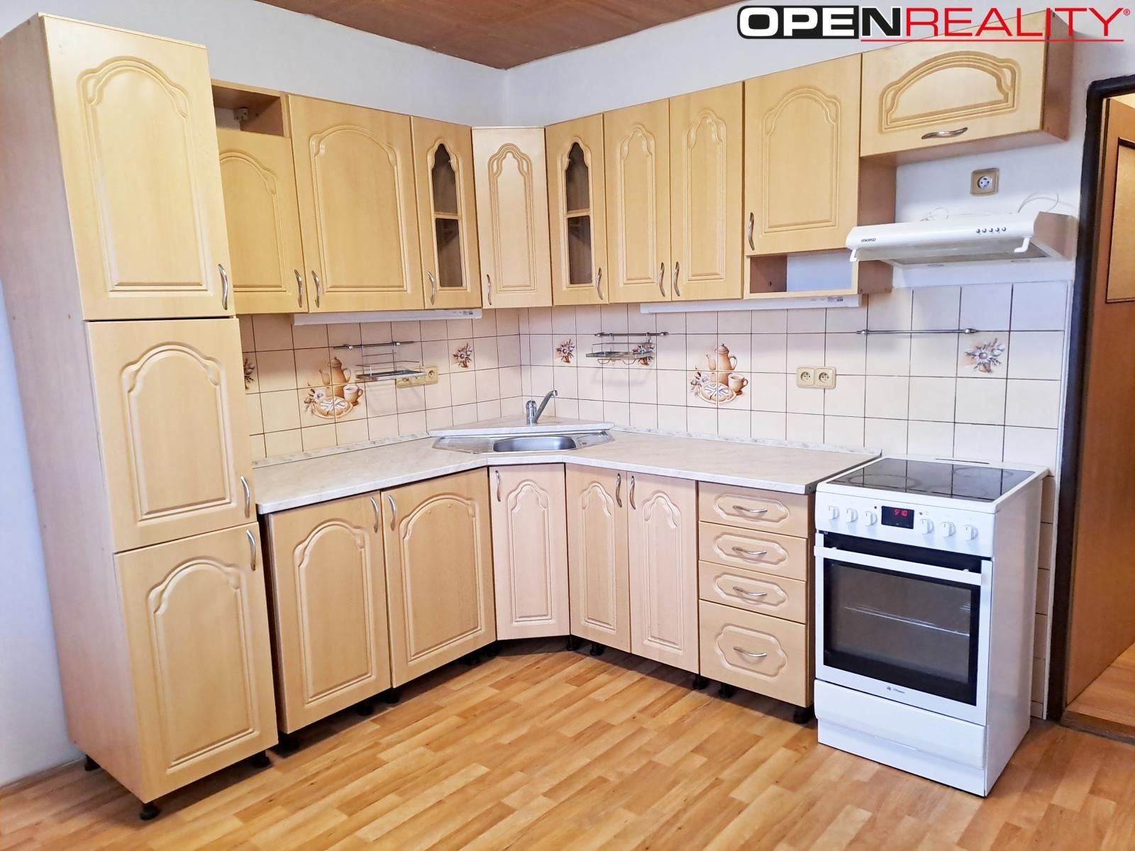 Prodej byt 2+1 - Lohenice, Přelouč, 58 m²