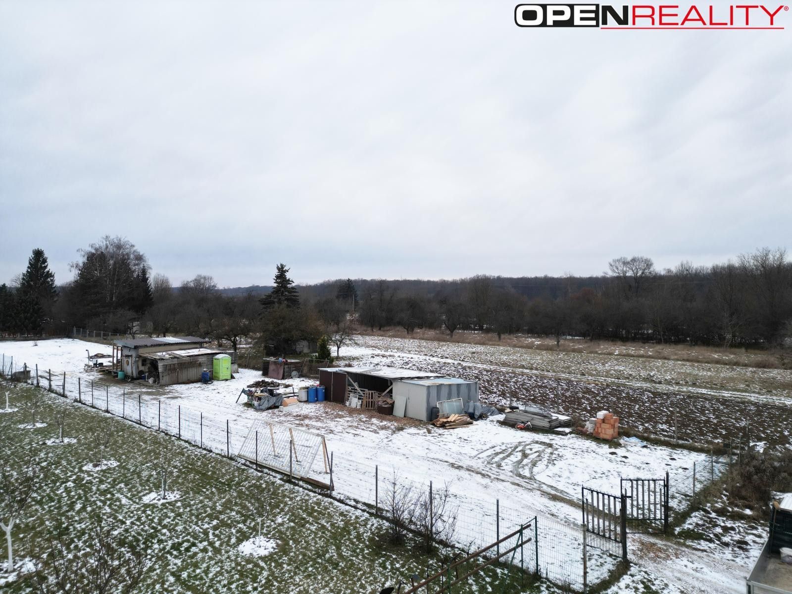 Zahrady, Strážnice, 1 824 m²