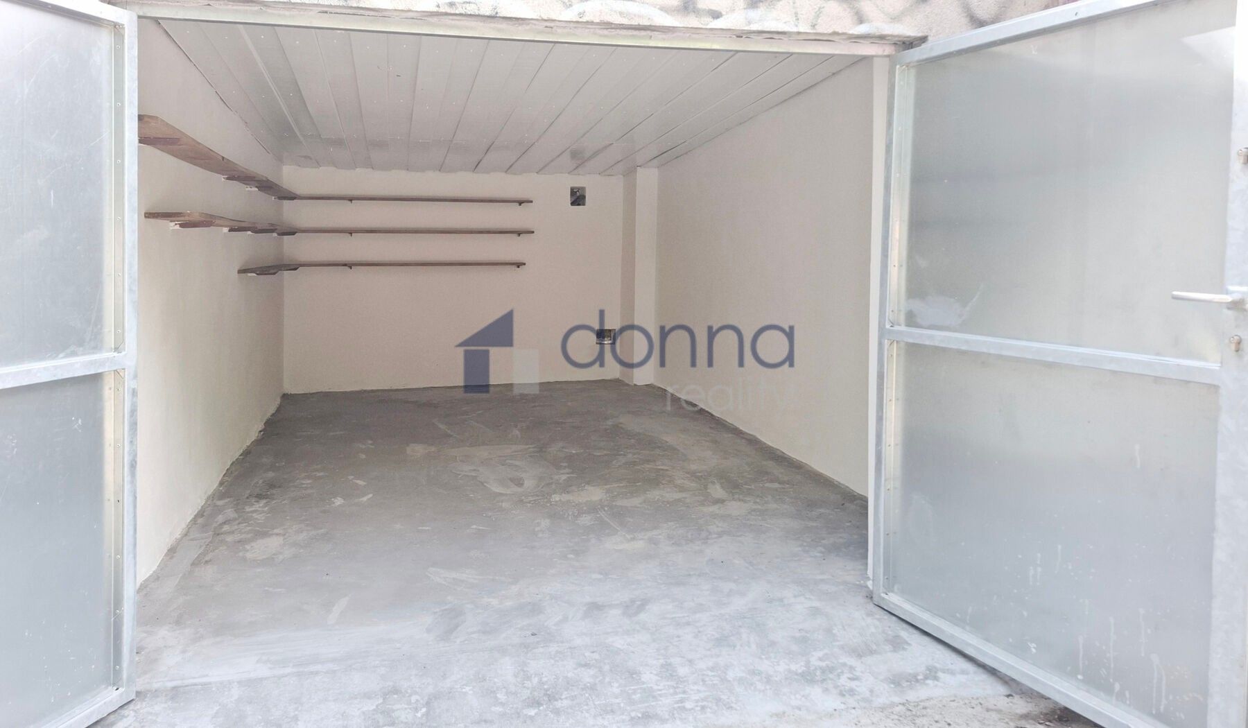 Garáže, Huťská, Praha Záběhlice, 15 m² - 1