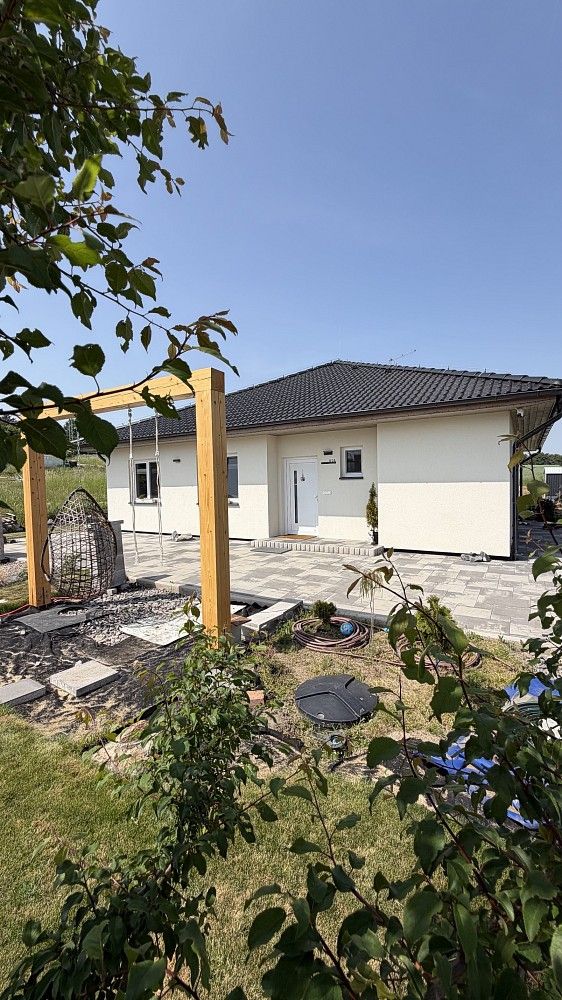 Rodinné domy, Západní, Chvaletice, okres Pardubice, 109 m² - 1